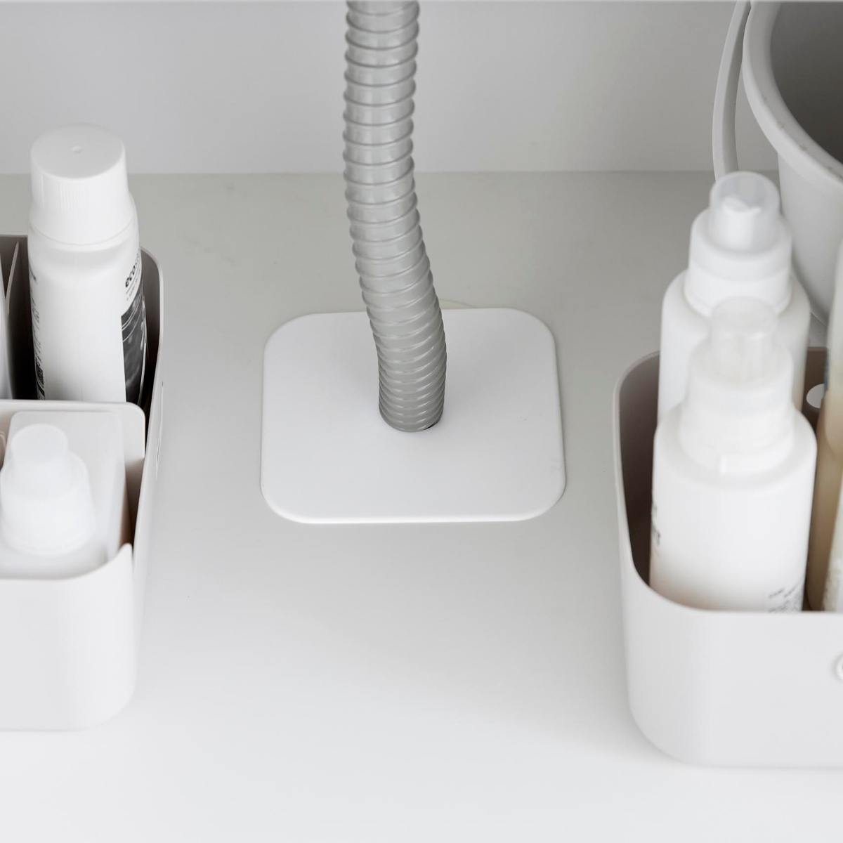 山崎実業 plate 洗濯機排水トラップホコリ防止カバー プレート 3個セット ( 4903208014236 プレートシリーズ 排水トラップ ホコリ防止カバー ホコリ防止 カバー 洗濯機排水カバー トラップカバー 洗濯機 洗濯機排水トラップ 3個 )