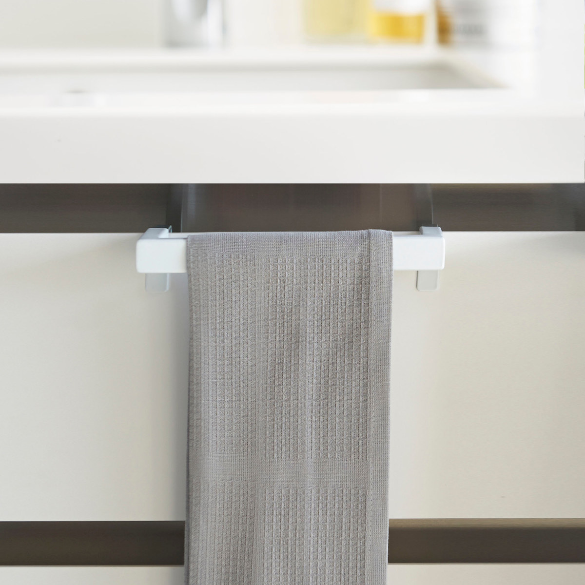 山崎実業 Plate タオルハンガーバー プレート ( 4903208047487 プレートシリーズ タオルバー ふきん掛け タオルホルダー 引っ掛け ドア用 タオル ハンガー キッチン収納 キッチンハンガー キッチン 収納 )