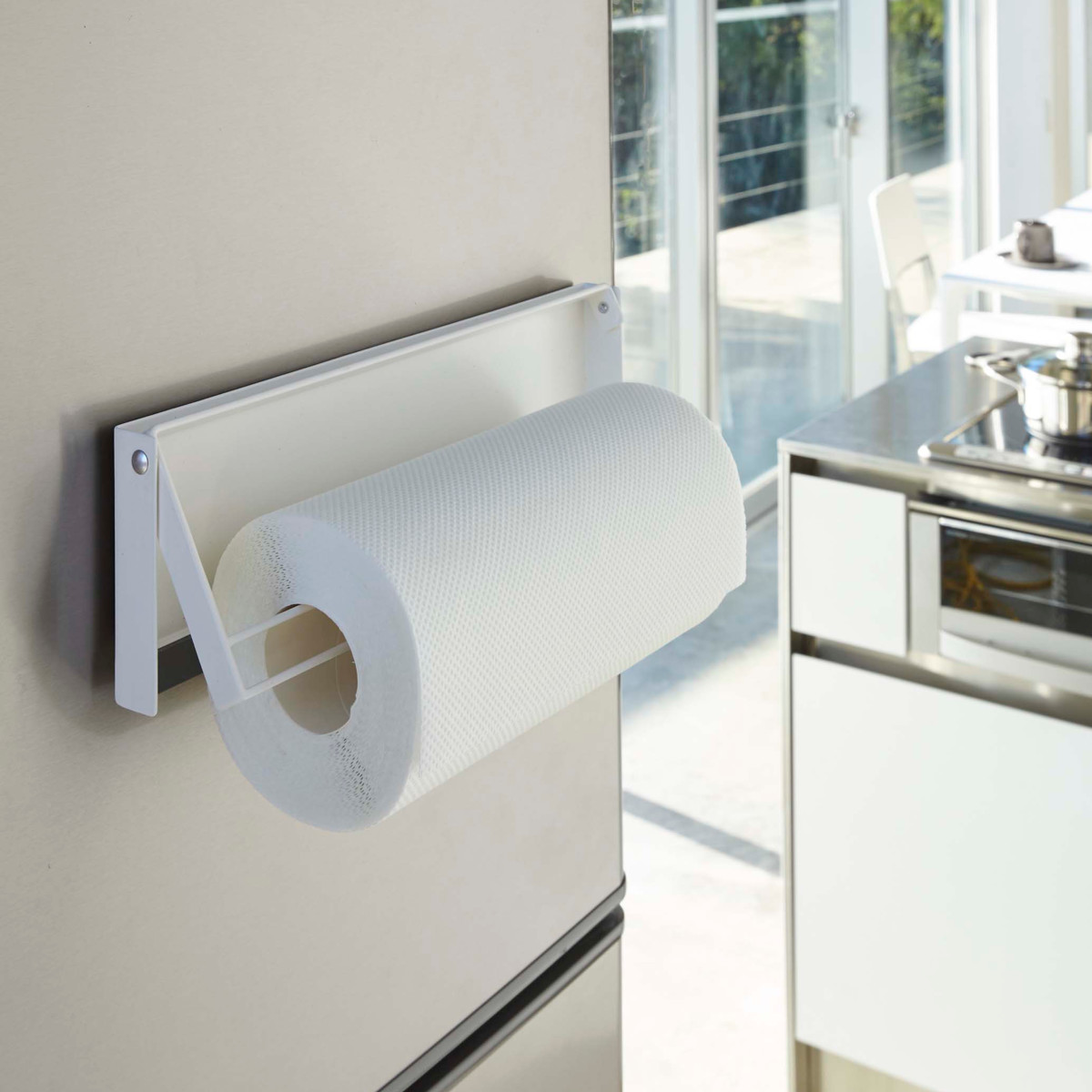 山崎実業 Plate 片手でカットマグネットキッチンペーパーホルダー プレート ( 4903208049436 プレートシリーズ マグネットキッチンペーパーホルダー 片手でカット 磁石 冷蔵庫 収納 マグネット 壁面収納 キッチンペーパーホルダー )