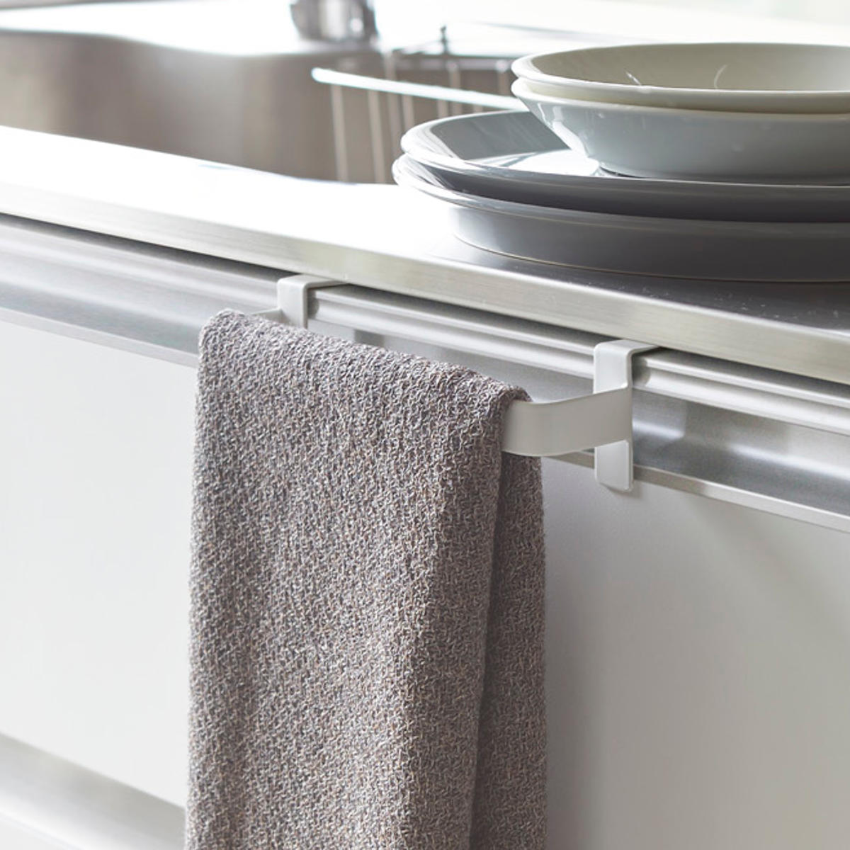 山崎実業 Plate タオルハンガー プレート ( 4903208027939 プレートシリーズ タオルバー ふきん掛け タオルホルダー 引っ掛け ドア用 タオル ハンガー キッチン収納 キッチンハンガー キッチン 収納 )