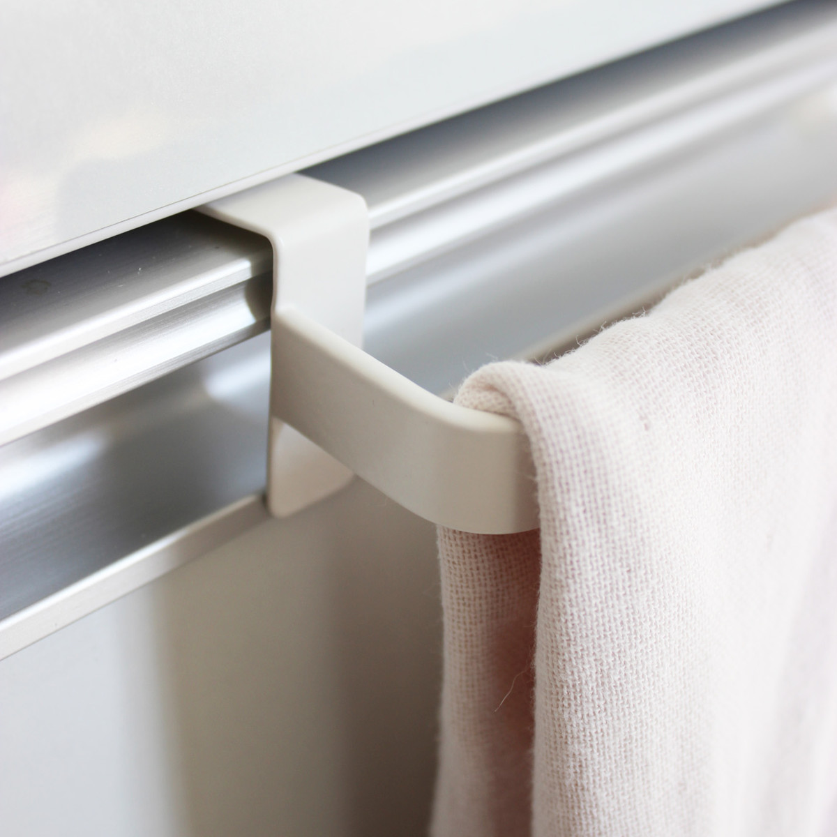 山崎実業 Plate タオルハンガー プレート ( 4903208027939 プレートシリーズ タオルバー ふきん掛け タオルホルダー 引っ掛け ドア用 タオル ハンガー キッチン収納 キッチンハンガー キッチン 収納 )