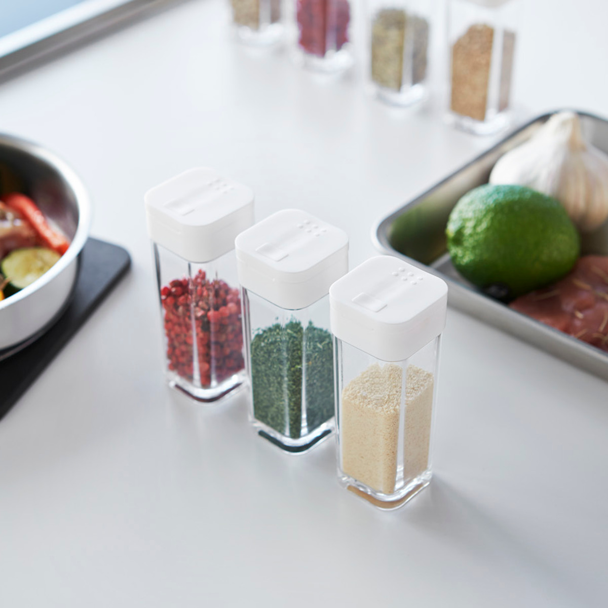 山崎実業 AQUA スパイスボトル アクア ( 4903208028806 アクアシリーズ 調味料入れ 調味料ボトル 調味料容器 スパイス ボトル 片手 スライド 調味料 容器 保存 )