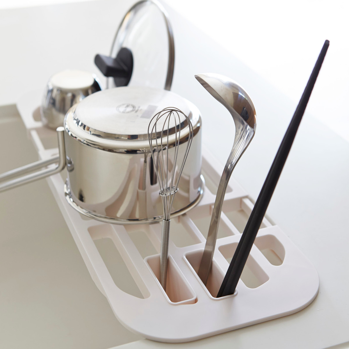 山崎実業 AQUA 伸縮水切りラック アクア ( 4903208028950 アクアシリーズ 水切りラック 伸縮式水切りラック 水切りトレー 水切りトレイ ディッシュラック ディッシュスタンド 皿立て キッチン 収納 食器 皿 乾燥 シンク上 )