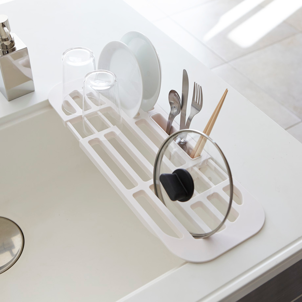 山崎実業 AQUA 伸縮水切りラック アクア ( 4903208028950 アクアシリーズ 水切りラック 伸縮式水切りラック 水切りトレー 水切りトレイ ディッシュラック ディッシュスタンド 皿立て キッチン 収納 食器 皿 乾燥 シンク上 )