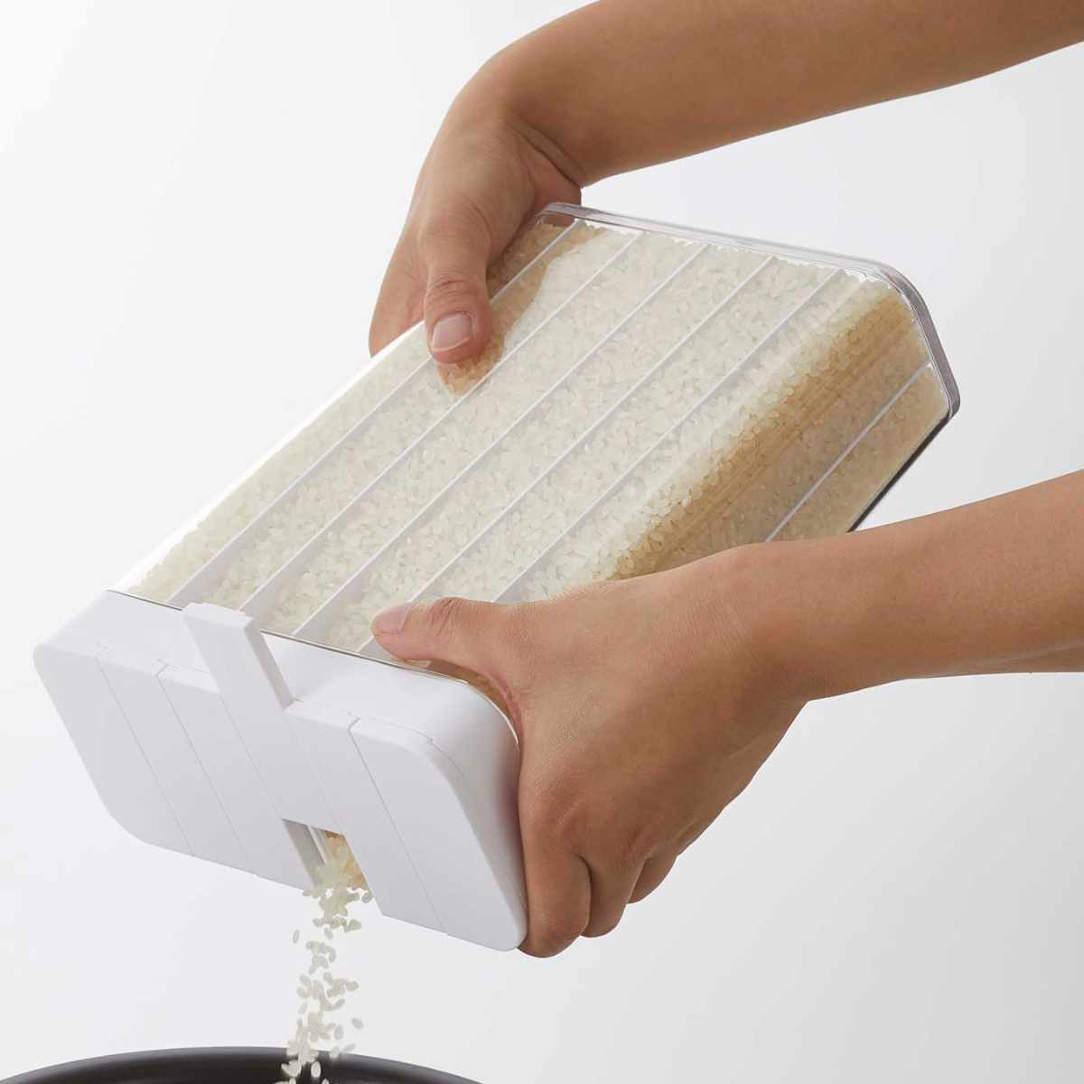 山崎実業 Plate 1合分別 冷蔵庫用米びつ プレート ホワイト ( 4903208038225 プレートシリーズ 米びつ 米櫃 ライスストッカー 計量 1.8kg 12合 1合分ずつ 分別 保存容器 こめびつ ライスボックス ストックケース ドアポケット用 )