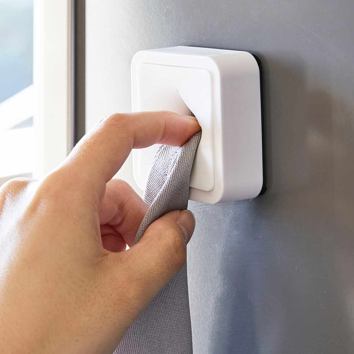 山崎実業 AQUA マグネットキッチンタオルホルダー アクア ホワイト ( 4903208041331 アクアシリーズ タオル掛け マグネット 冷蔵庫収納 タオルホルダー ふきん掛け キッチンタオルホルダー マグネットタイプ 磁石 タオルハンガー )