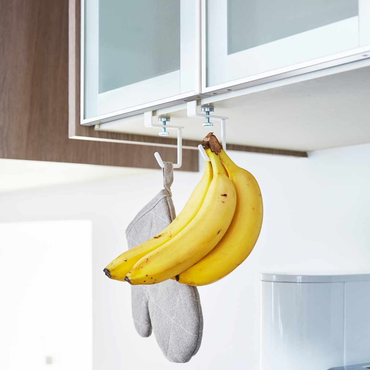 山崎実業 Plate 戸棚下ハンガー プレート 2個組 ホワイト ( 4903208047234 プレートシリーズ 戸棚下 ハンガー 2個 キッチンツールフック 戸棚下収納 吊戸棚ハンガー 吊戸棚収納 戸棚下フック )