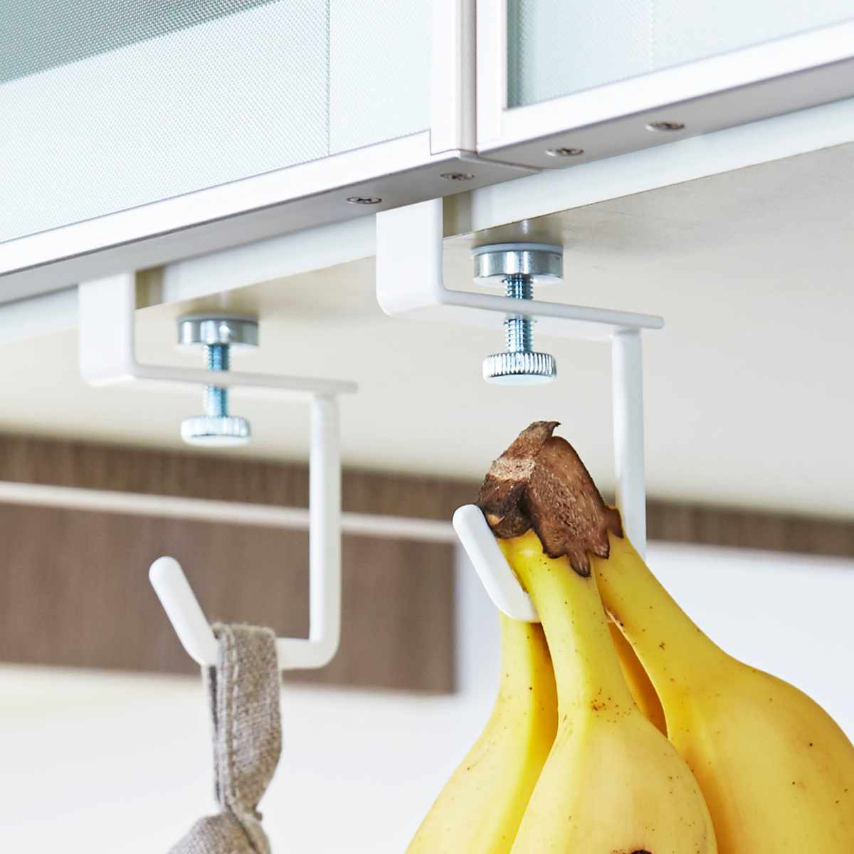 山崎実業 Plate 戸棚下ハンガー プレート 2個組 ホワイト ( 4903208047234 プレートシリーズ 戸棚下 ハンガー 2個 キッチンツールフック 戸棚下収納 吊戸棚ハンガー 吊戸棚収納 戸棚下フック )