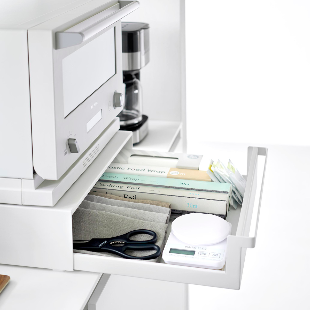 山崎実業 tower カセットコンロが入る家電下ラック タワー 1段 ( 4903208101974 タワーシリーズ 家電下ラック 1段ラック ラック カセットコンロ 家電下 カセットコンロが入る レンジラック オーブンレンジ ) 【ブラック】 ブラック