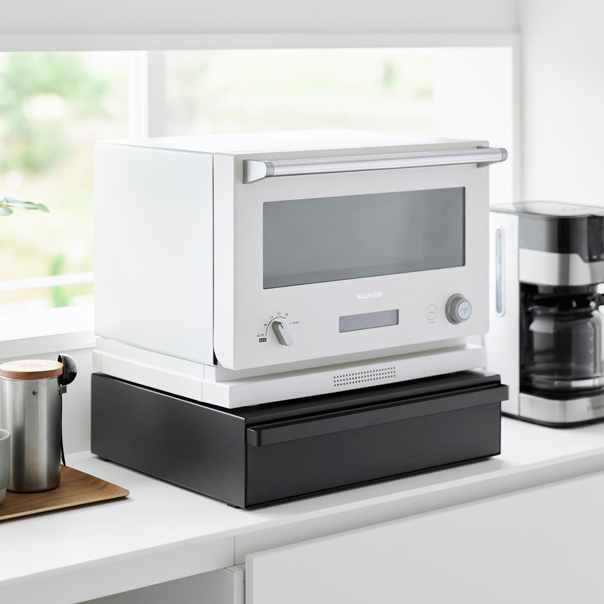 山崎実業 tower カセットコンロが入る家電下ラック タワー 1段 ( 4903208101974 タワーシリーズ 家電下ラック 1段ラック ラック カセットコンロ 家電下 カセットコンロが入る レンジラック オーブンレンジ ) 【ブラック】 ブラック