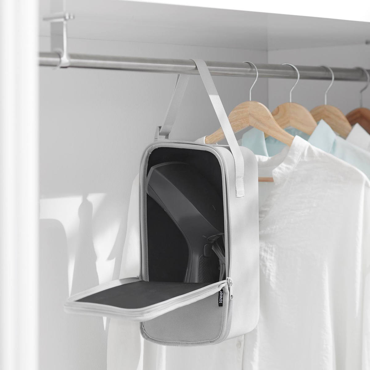 山崎実業 tower スチームアイロン収納ケース タワー ( 4903208101370 タワーシリーズ アイロン収納ケース スチームアイロン 収納ケース アイロン収納 アイロンケース アイロン 収納 アイロン小物 ケース ) 【ブラック】 ブラック