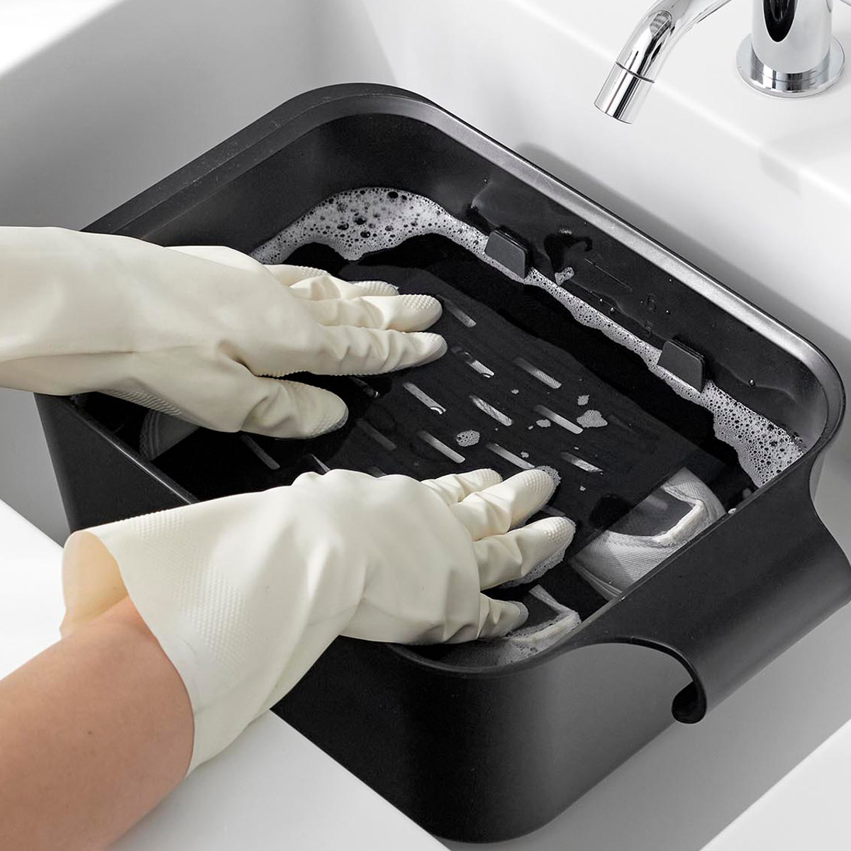 山崎実業 tower バケツで使える洗濯&浸け置き板 タワー ( 4903208101332 タワーシリーズ 洗濯板 浸け置き板 浸け置き ウォッシュボード 洗濯ボード バケツで使える 洗濯&浸け置きシリコーン 浸けおき ストッパー付き ) 【ブラック】 ブラック