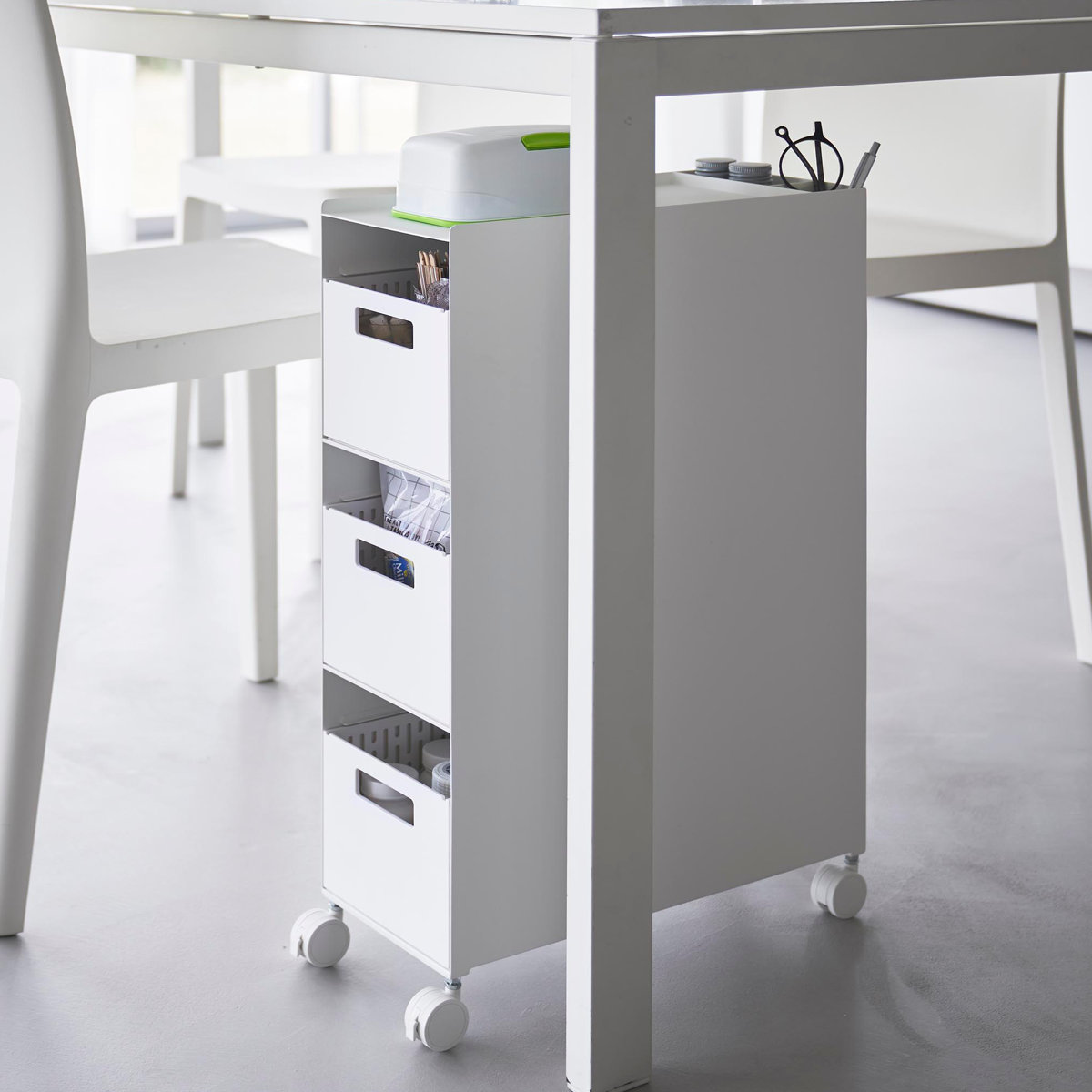 山崎実業 tower 収納バスケットワゴン タワー 3段 ( 4903208100151 タワーシリーズ バスケットワゴン スリムワゴン 収納 バスケット ワゴン 引き出し キャスター付き テーブル下 デスク下 ) 【ブラック】 ブラック