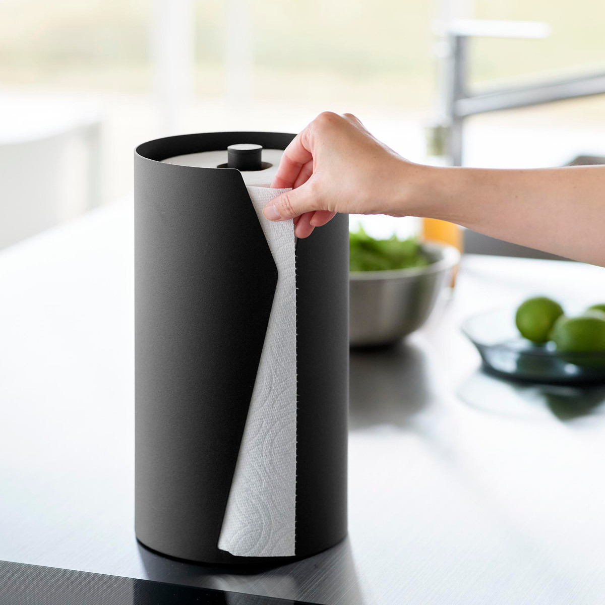 山崎実業 tower 片手でカット隠せるキッチンペーパーホルダー タワー 縦タイプ L ( 4903208100410 タワーシリーズ キッチンペーパーホルダー 縦置き 片手でカットできる 隠せる キッチンペーパー ホルダー ) 【ホワイト】 ホワイト