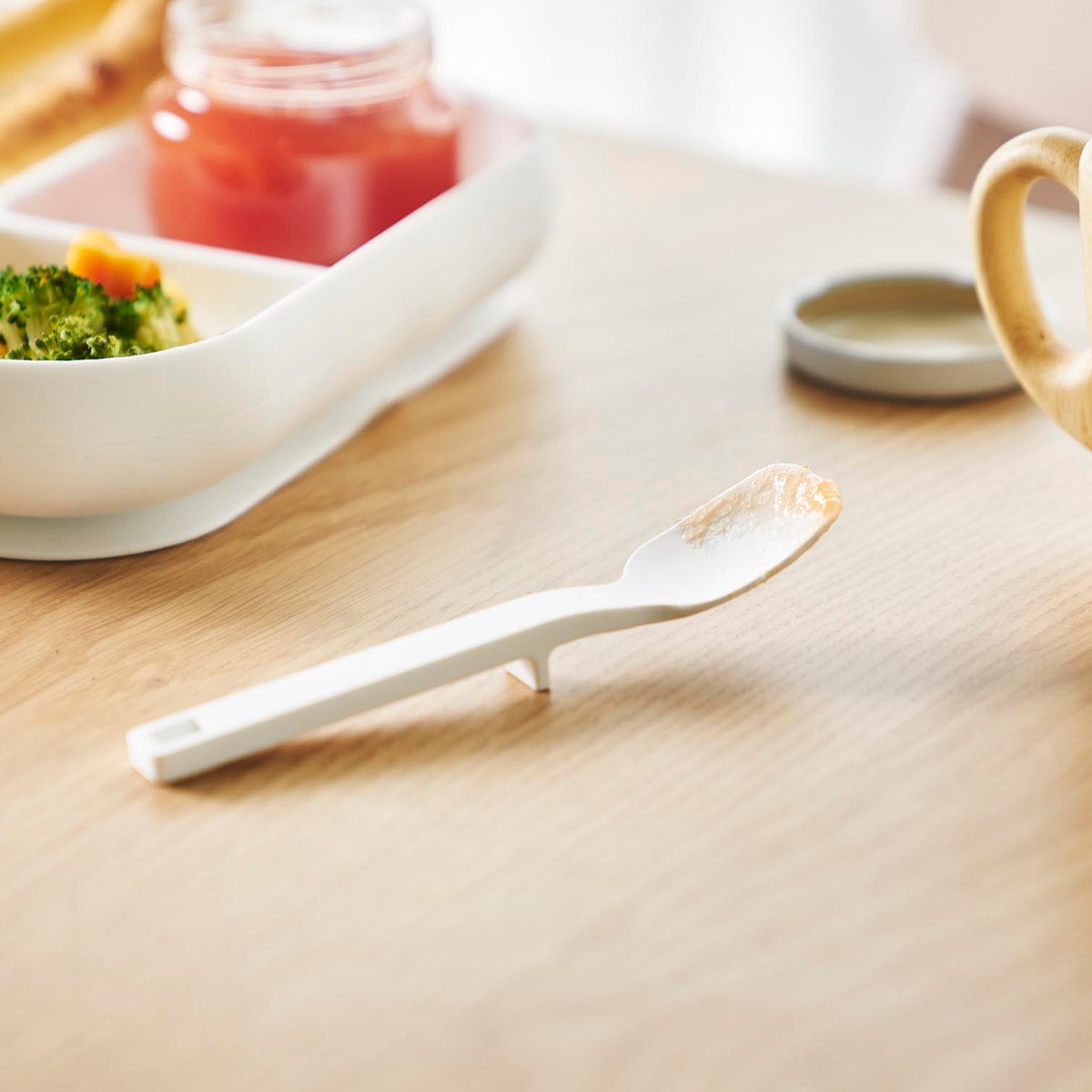 山崎実業 tower シリコーンスプーン タワー S ( 4903208100458 タワーシリーズ シリコンスプーン シリコン製スプーン 小さめ 食洗機対応 ジャムスプーン シリコーン ヘラ状 直置きにならない 先端が浮く ) 【ブラック】 ブラック