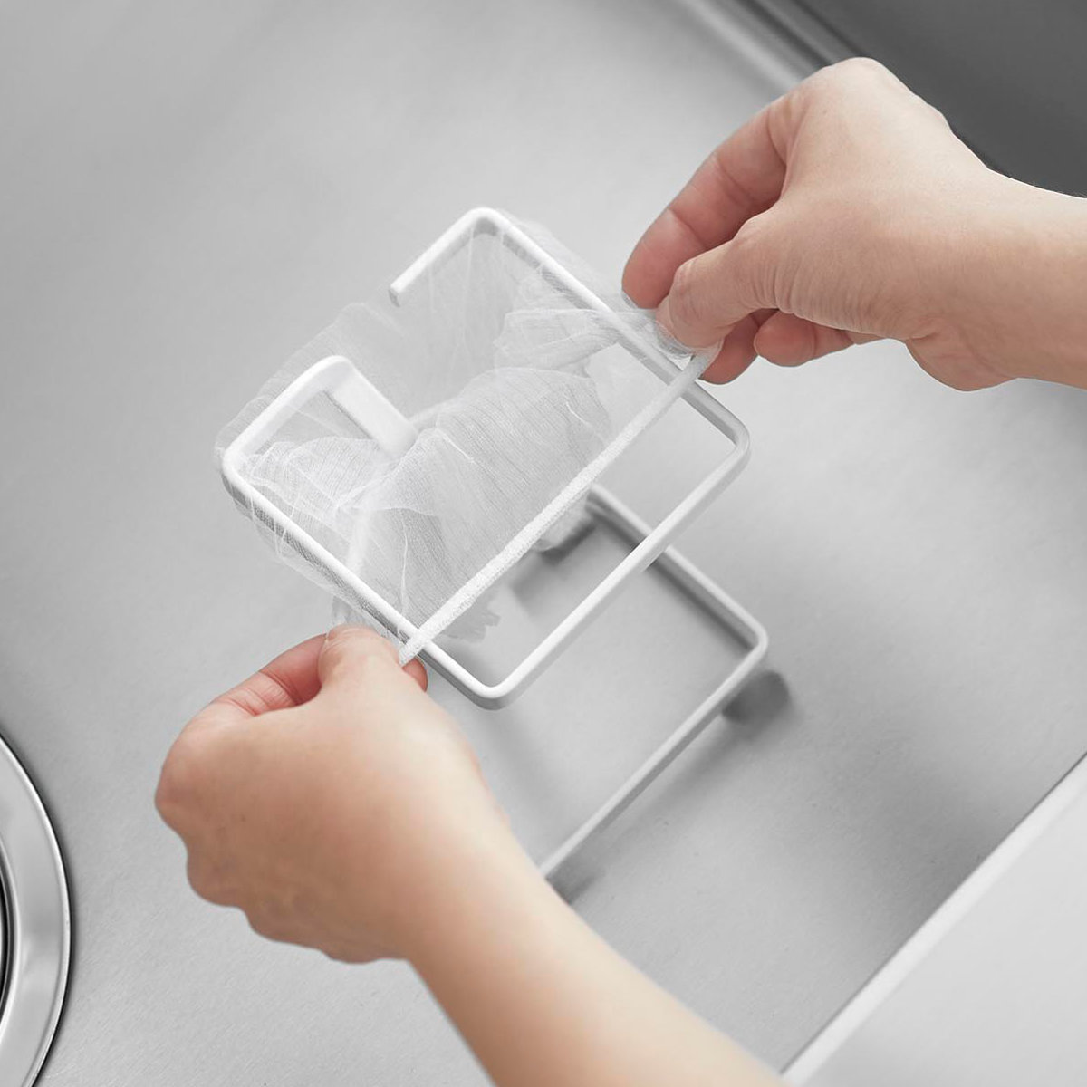 山崎実業 tower コーナーに置ける水切りネットホルダー タワー スクエア ( 4903208102056 タワーシリーズ 水切りネットホルダー 四角 コーナーに置ける 水切りネット ホルダー コーナー コンパクト シンク コーナーラック ) 【ホワイト】 ホワイト