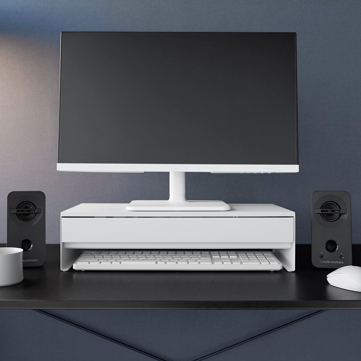 山崎実業 tower ゲームコントローラーも入る引き出し付きモニター台 タワー ( 4903208101875 タワーシリーズ モニター台 引出し付き ゲームコントローラー モニタースタンド ゲーム コントローラー ) 【ホワイト】 ホワイト