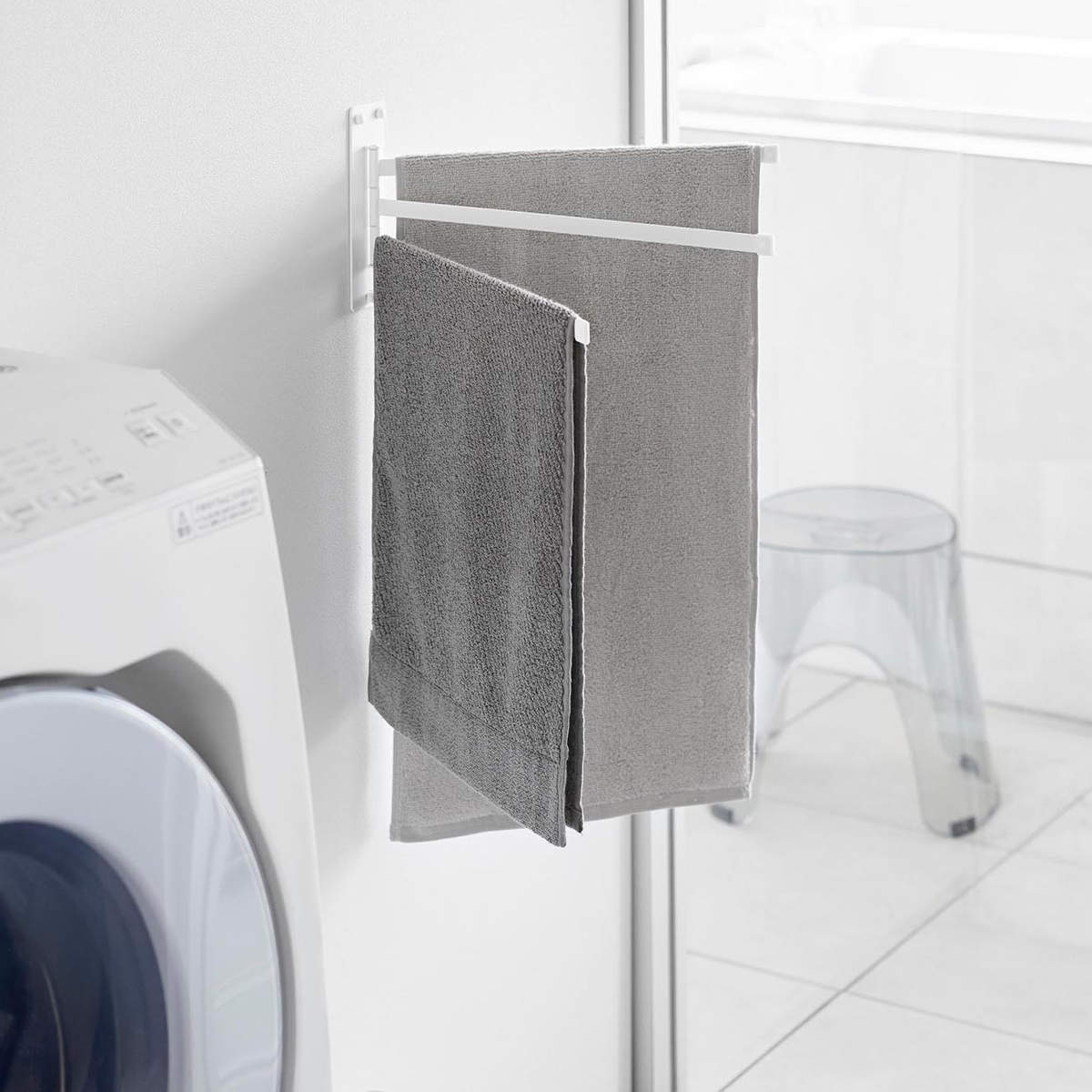 山崎実業 tower ウォールタオルハンガー タワー 3連 石こうボード壁対応 ( 4903208100984 タワーシリーズ タオルハンガー 3連ハンガー 3連タオルハンガー タオル ハンガー たおる掛け 石こうボード壁 ) 【ホワイト】 ホワイト