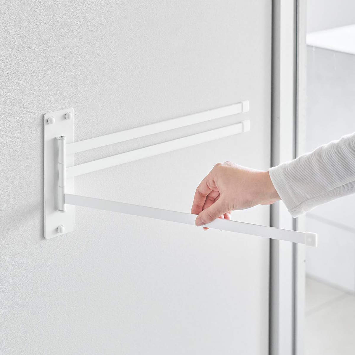 山崎実業 tower ウォールタオルハンガー タワー 3連 石こうボード壁対応 ( 4903208100984 タワーシリーズ タオルハンガー 3連ハンガー 3連タオルハンガー タオル ハンガー たおる掛け 石こうボード壁 ) 【ホワイト】 ホワイト