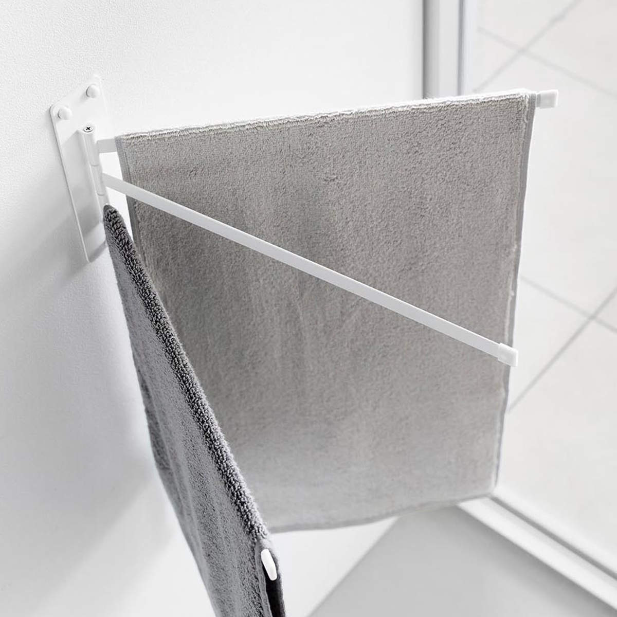 山崎実業 tower ウォールタオルハンガー タワー 3連 石こうボード壁対応 ( 4903208100984 タワーシリーズ タオルハンガー 3連ハンガー 3連タオルハンガー タオル ハンガー たおる掛け 石こうボード壁 ) 【ホワイト】 ホワイト