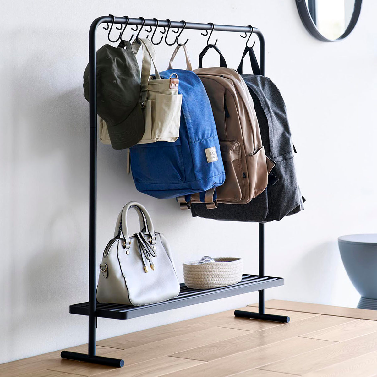 山崎実業 tower バッグ収納ラック タワー ( 4903208101578 タワーシリーズ バッグ収納 ラック 収納ラック バッグ カバン かばん 吊るす 吊り下げ ハンガーラック 鞄 スリム コンパクト ) 【ブラック】 ブラック