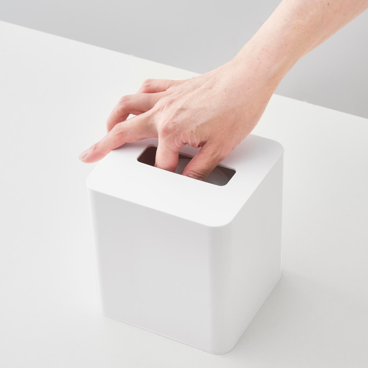 山崎実業 tower コンパクトティッシュケース スクエア タワー ( 4903208100540 タワーシリーズ コンパクト ティッシュケース ティッシュボックス ティッシュカバー ティッシュ スクエアティッシュケース 四角形 ) 【ブラック】 ブラック