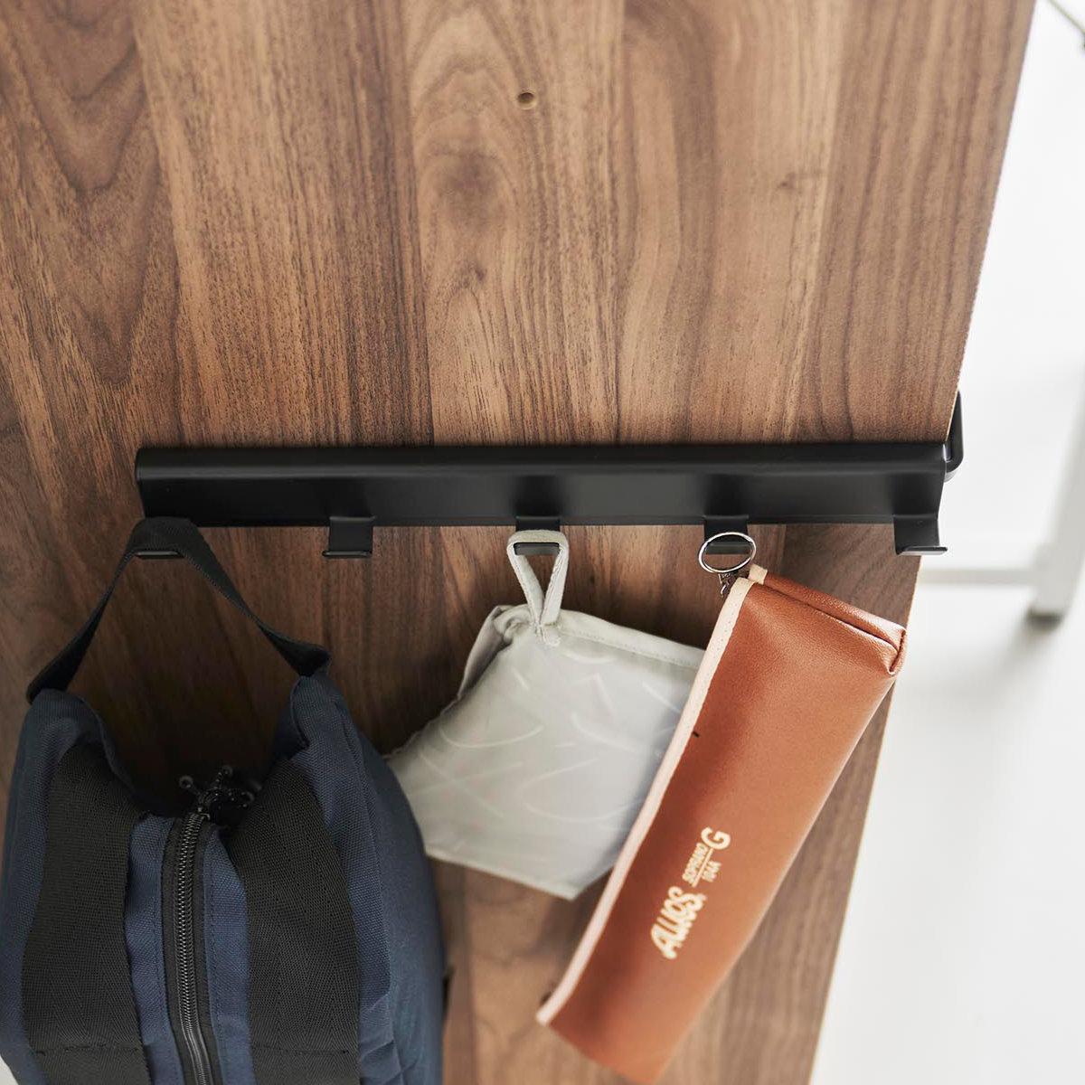 山崎実業 smart カラーボックスに差し込めるフック5連 スマート ( 4903208100700 スマートシリーズ 5連フック フック カラーボックス用 カラーボックスに差し込める 5連タイプ 収納 浮かせる収納 浮かせて収納 ) 【ホワイト】 ホワイト