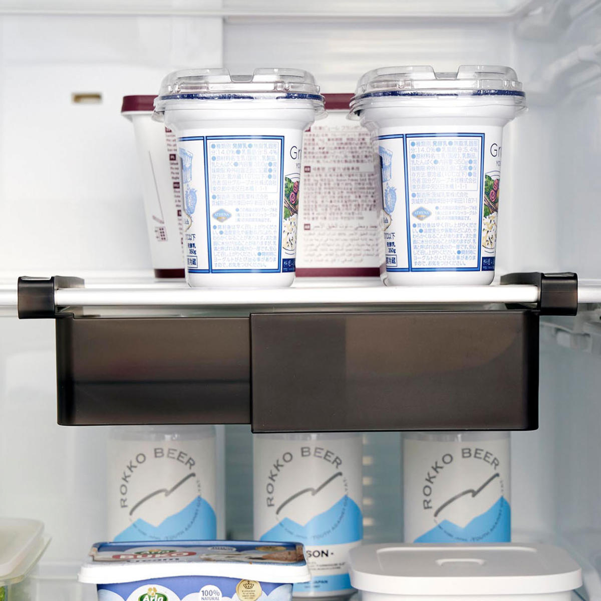 山崎実業 tower 冷蔵庫中棚下伸縮ラック タワー ( 4903208102131 タワーシリーズ 冷蔵庫棚 伸縮ラック 冷蔵庫用 ラック 冷蔵庫中 棚下 伸縮式 伸縮 冷蔵庫整理トレー 引き出し式 吊り下げ 収納 ) 【ホワイト】 ホワイト