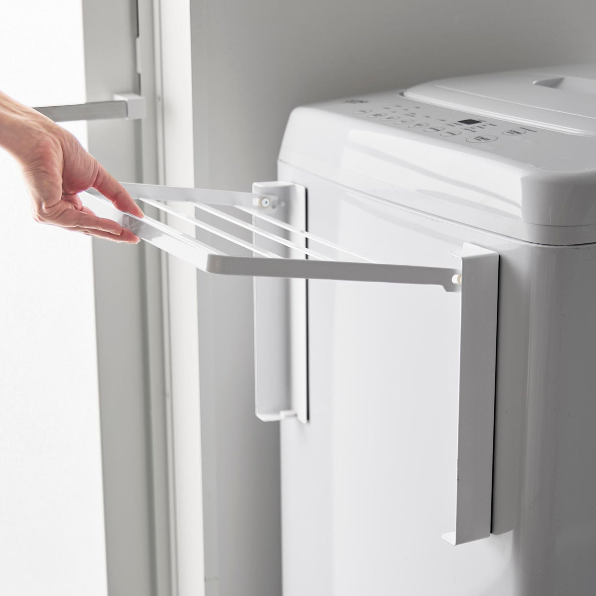 山崎実業 tower 使いやすい高さに開くマグネット洗濯機横折り畳み棚 タワー ( 4903208100199 タワーシリーズ 洗濯機横 折り畳み棚 マグネット ランドリー 一時置き 洗面所 磁石 有効活用 洗濯機 ラック ) 【ブラック】 ブラック