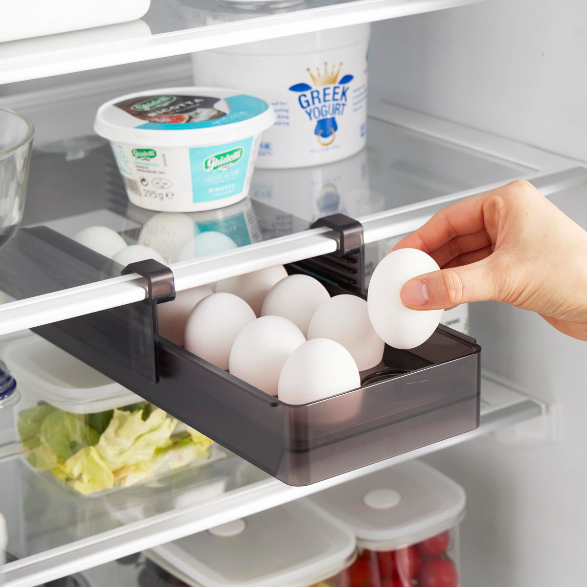 山崎実業 tower 冷蔵庫中棚下高さ調節卵ラック タワー S ( 4903208101080 タワーシリーズ 卵ラック 冷蔵庫中 棚下収納ラック 高さ調節可能 冷蔵庫 棚下 高さ調節できる 吊り下げ 収納 卵収納 たまご 卵 玉子 ) 【ブラック】 ブラック