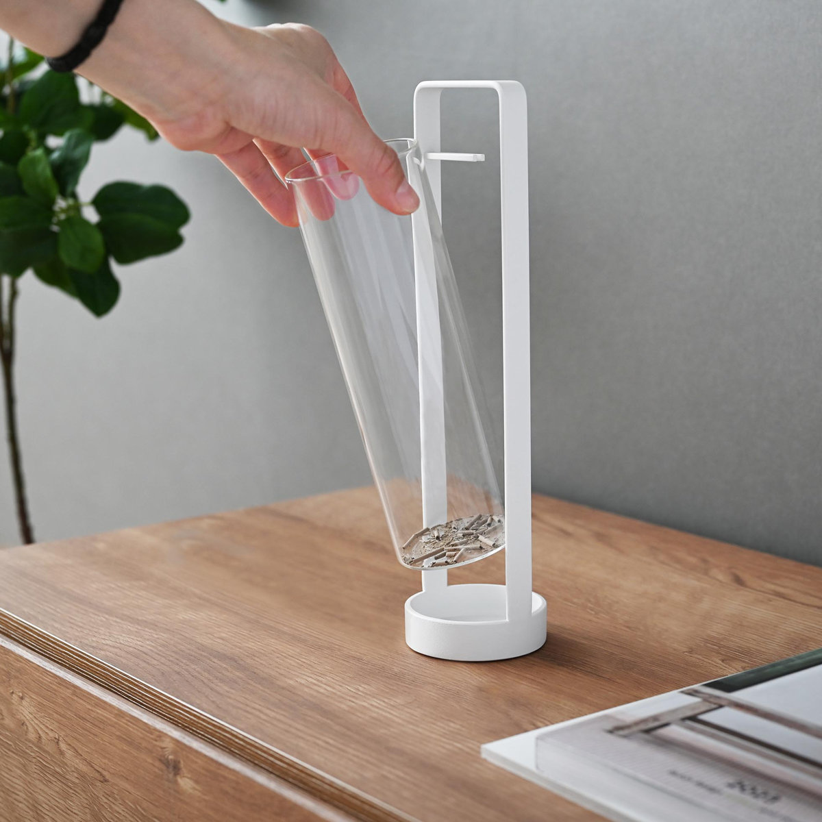 山崎実業 tower お香スタンド タワー 灰飛び防止カバー付き ( 4903208100137 タワーシリーズ お香立て インセンスホルダー 吊り下げ型 スタンド 線香立て 香立て 香炉 香 灰飛び防止 お香 インセンス ) 【ホワイト】 ホワイト