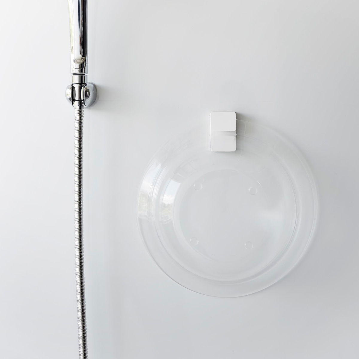 山崎実業 MIST フィルムフック湯おけホルダー ミスト ( 4903208102810 ミストシリーズ 湯おけホルダー 手おけホルダー フィルムフック 壁掛けフック 収納ラック バスラック 風呂 浴室 壁面収納 壁面 浮かせる収納 浮かせて収納 )