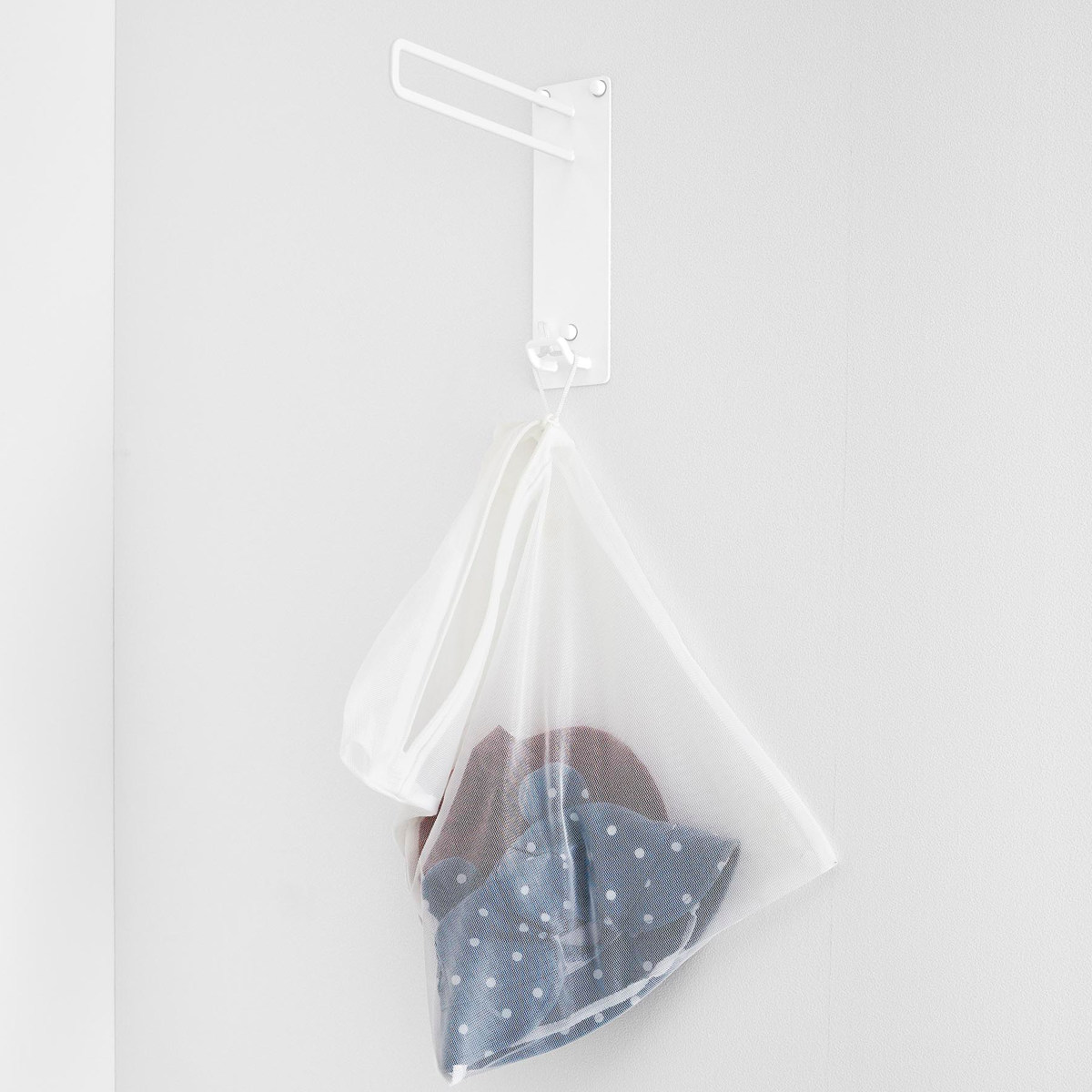 山崎実業 tower 壁付けちょい干しハンガー タワー ( 4903208103879 タワーシリーズ 室内物干し 室内干し 部屋干し 壁付け ちょい干し ハンガー 壁面 壁面設置 物干し 室内 取付簡単 省スペース 一時置き ) 【ブラック】 ブラック