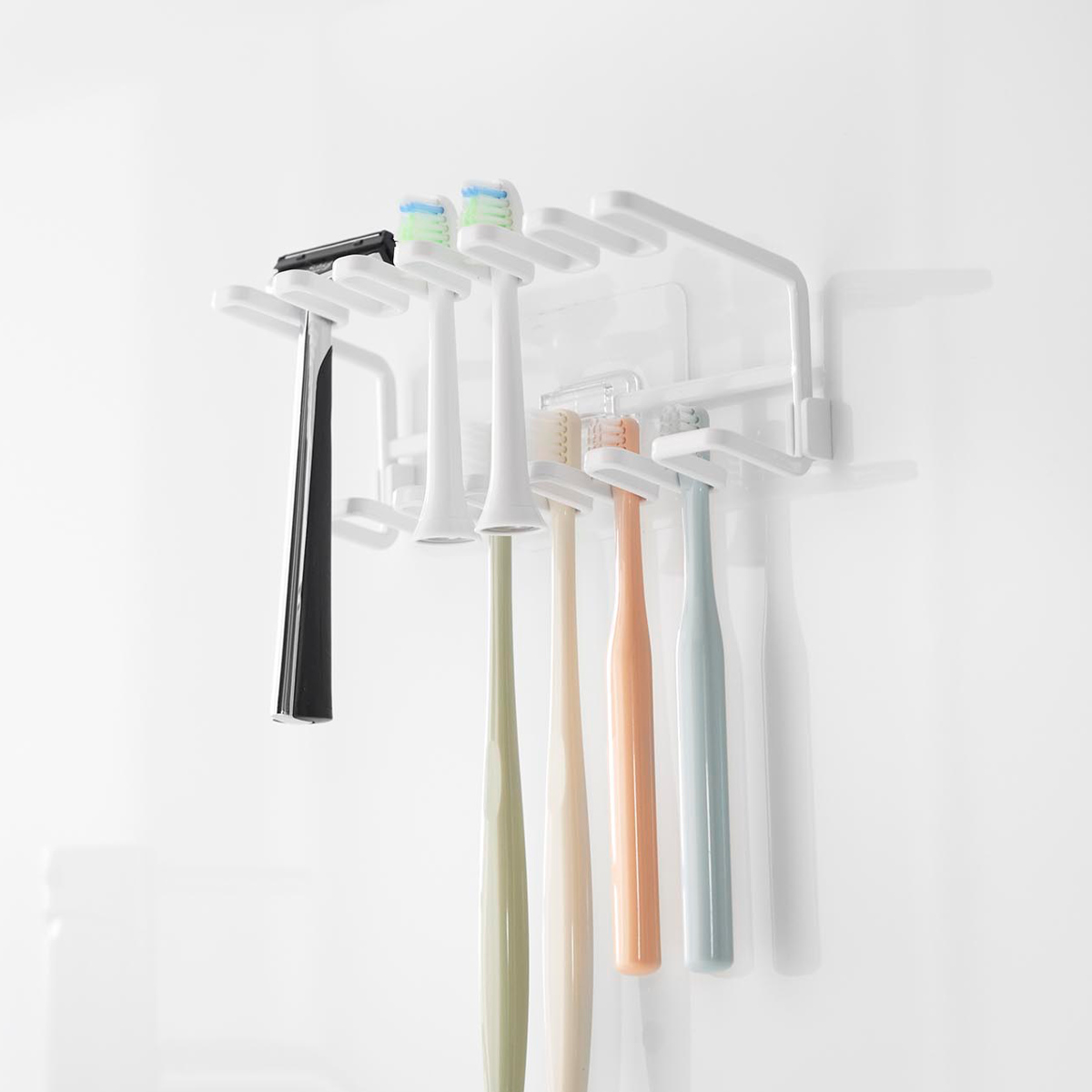 山崎実業 tower フィルムフック歯ブラシ&替え歯ブラシホルダー タワー 2段 ( 4903208104807 タワーシリーズ 歯ブラシホルダー 替え歯ブラシホルダー フィルムフック 歯ブラシ 替え歯ブラシ ホルダー 浮かせて収納 ) 【ブラック】 ブラック