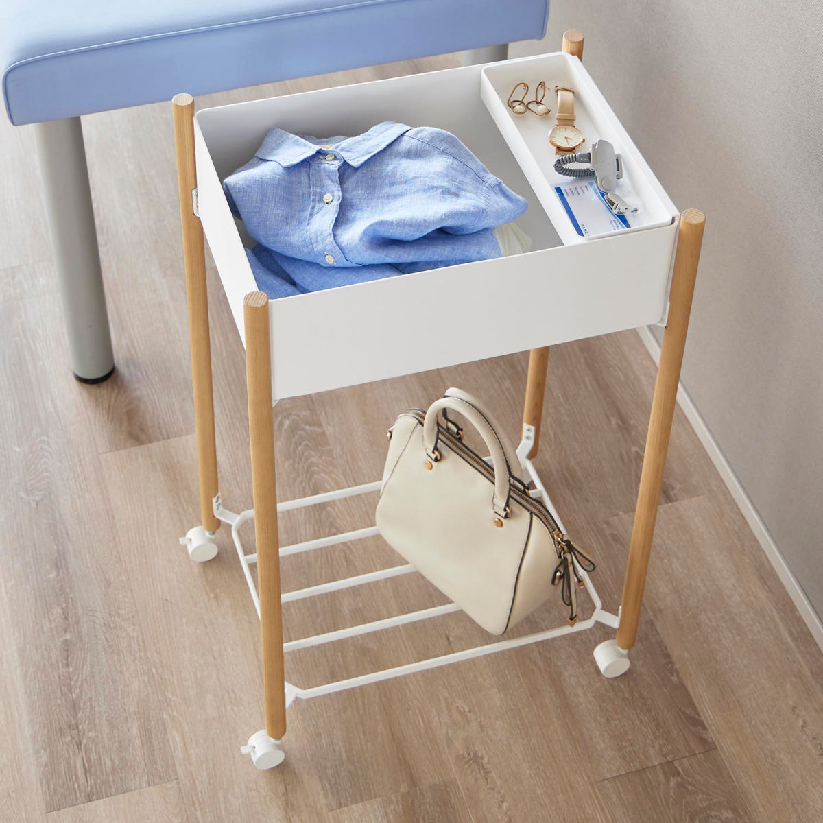 山崎実業 RIN 小物トレー付き下段が棚の収納ワゴン 2段 リン ( 4903208101813 リンシリーズ 収納ワゴン 2段ワゴン 小物トレー 収納 ワゴン コンパクト キャスター付き 収納ラック ラック 二段 棚 ) 【ブラウン】 ブラウン