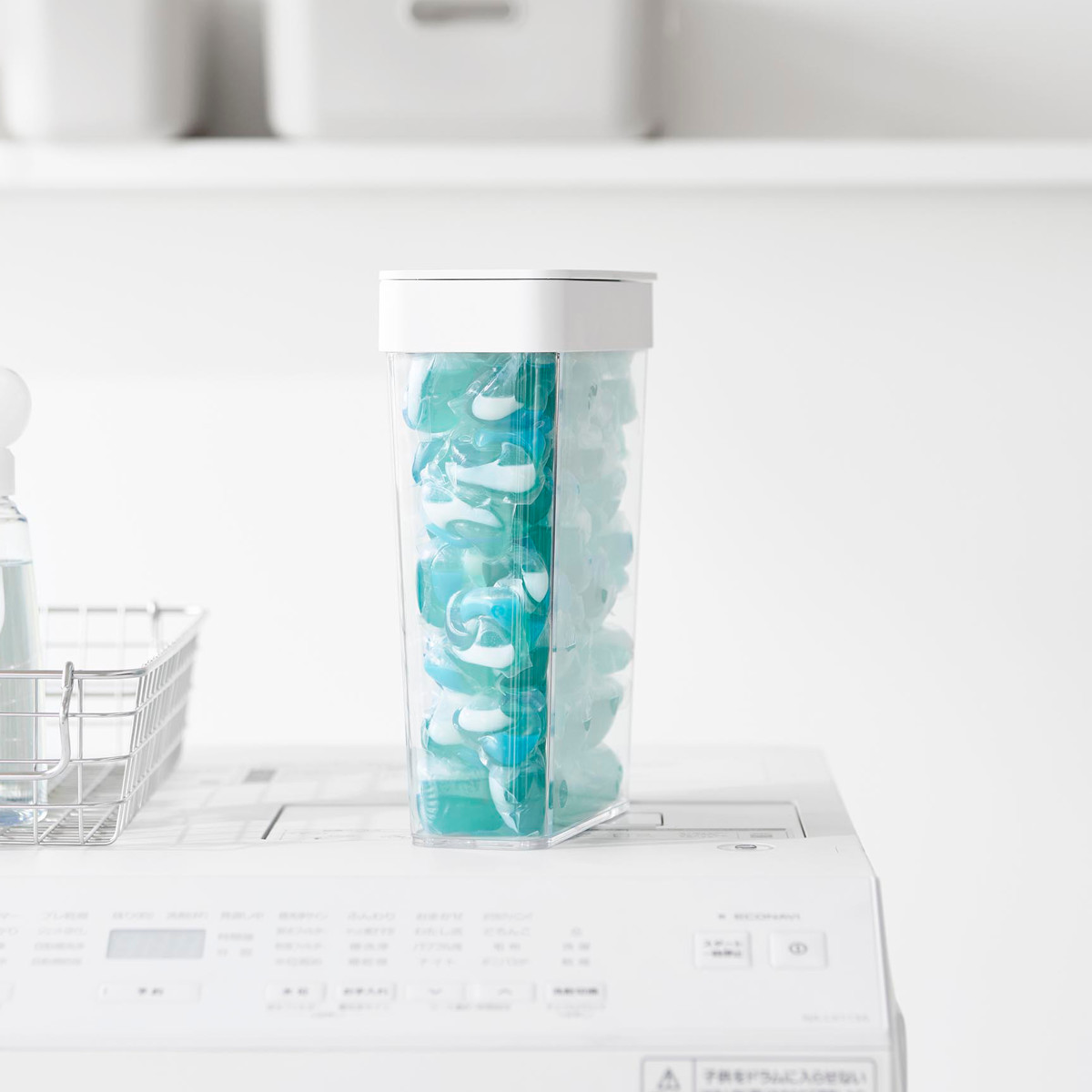 山崎実業 tower においが漏れにくいパッキン付き洗濯洗剤ボール収納ケース タワー 大容量 ( 4903208103893 タワーシリーズ ケース ふた付き 洗濯洗剤ボール パッキン 洗剤ボール 洗濯小物 洗濯洗剤ボール収納 パッキン付き ) 【ブラック】 ブラック