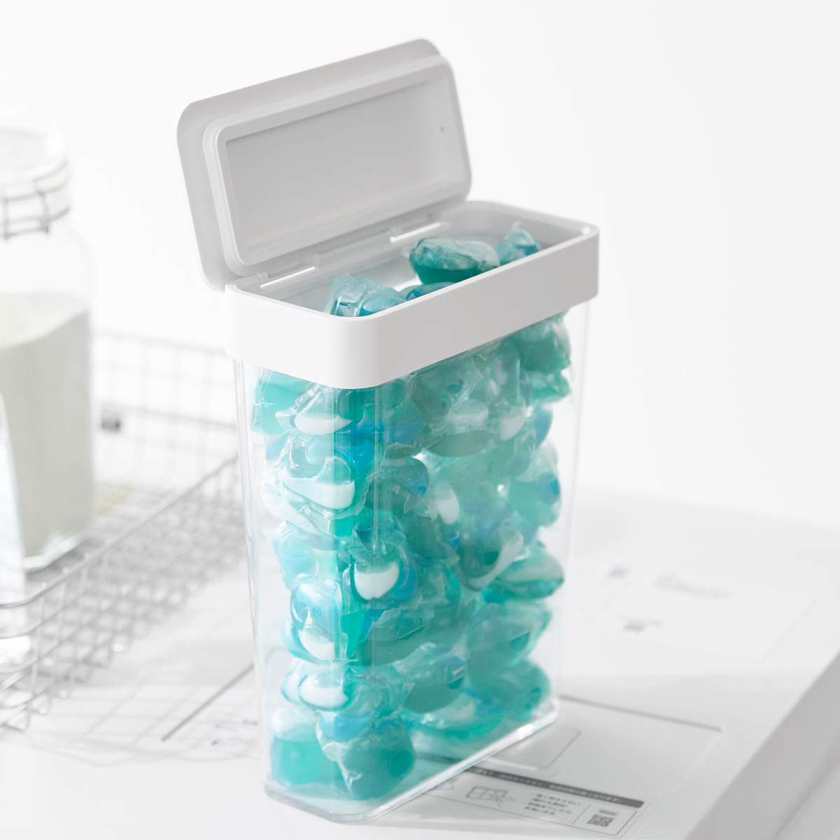 山崎実業 tower においが漏れにくいパッキン付き洗濯洗剤ボール収納ケース タワー 大容量 ( 4903208103893 タワーシリーズ ケース ふた付き 洗濯洗剤ボール パッキン 洗剤ボール 洗濯小物 洗濯洗剤ボール収納 パッキン付き ) 【ブラック】 ブラック