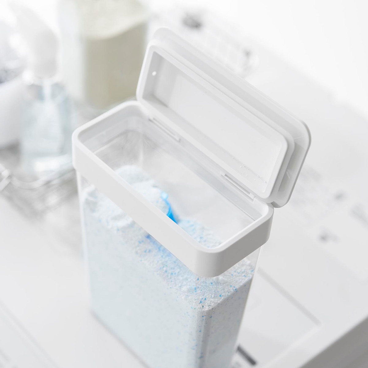 山崎実業 tower においが漏れにくいパッキン付き洗濯洗剤ボール収納ケース タワー 大容量 ( 4903208103893 タワーシリーズ ケース ふた付き 洗濯洗剤ボール パッキン 洗剤ボール 洗濯小物 洗濯洗剤ボール収納 パッキン付き ) 【ブラック】 ブラック