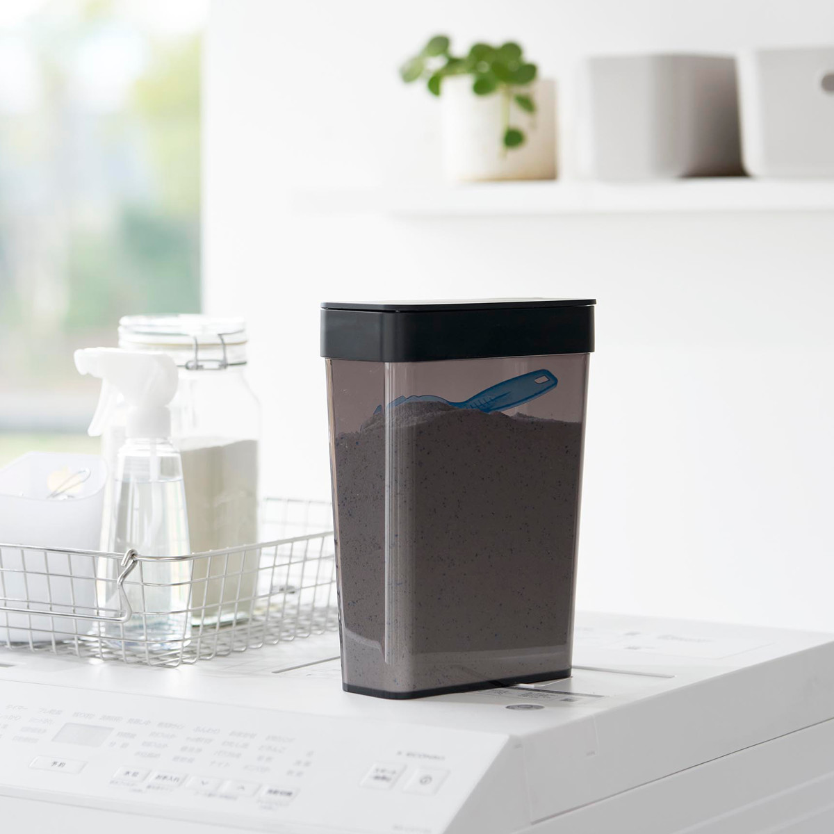 山崎実業 tower においが漏れにくいパッキン付き洗濯洗剤ボール収納ケース タワー 大容量 ( 4903208103893 タワーシリーズ ケース ふた付き 洗濯洗剤ボール パッキン 洗剤ボール 洗濯小物 洗濯洗剤ボール収納 パッキン付き ) 【ブラック】 ブラック