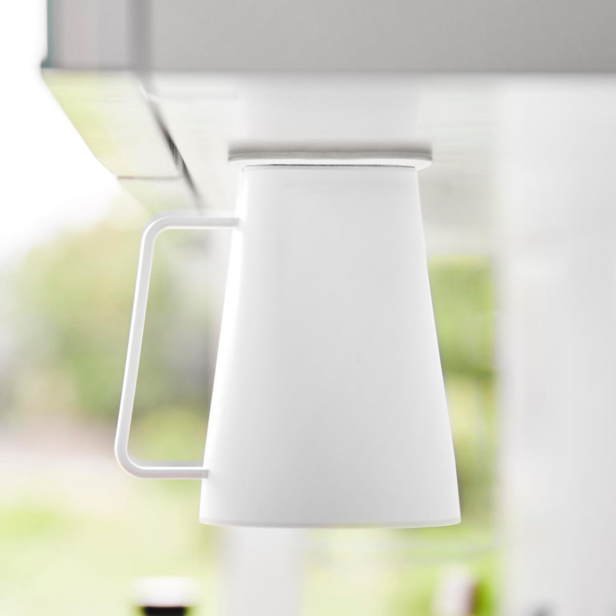 山崎実業 MIST フィルムシート洗面戸棚下マグネット取っ手付きタンブラー ミスト ( 4903208102803 山崎実業 MIST ミストシリーズ タンブラー コップ 取っ手付き フィルムシート 洗面戸棚下 マグネット 洗面所 歯みがき 清潔 )