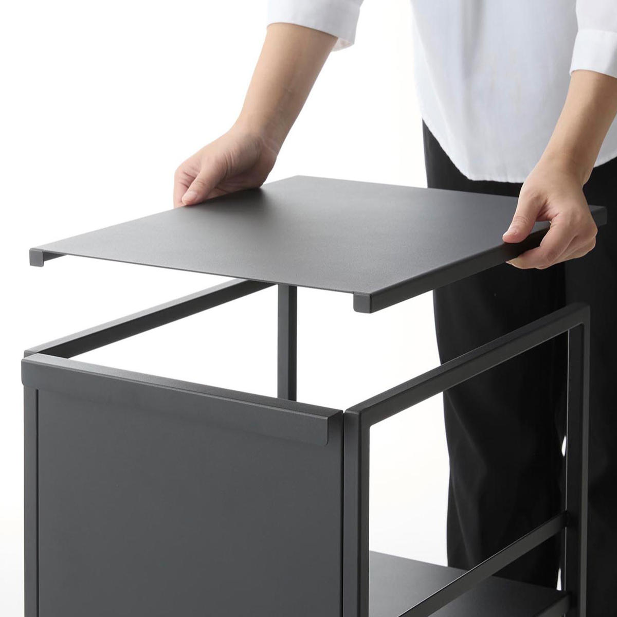 山崎実業 tower 目隠しワゴン タワー スリム 天板付き ( 4903208084703 タワーシリーズ 収納ワゴン ワゴン 目隠し ラック 収納 天板 コンパクト キャスター付き フック付き 隙間収納 ストッカー ストック ) 【ブラック】 ブラック