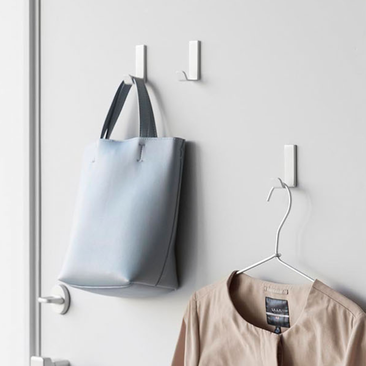 山崎実業 tower マグネットハンガーフック タワー S 3個組 ( 4903208102339 タワーシリーズ ハンガーフック マグネット 磁石 3個 ホルダー フック 強力マグネット バッグ 収納 帽子 傘 カバン ) 【ホワイト】 ホワイト