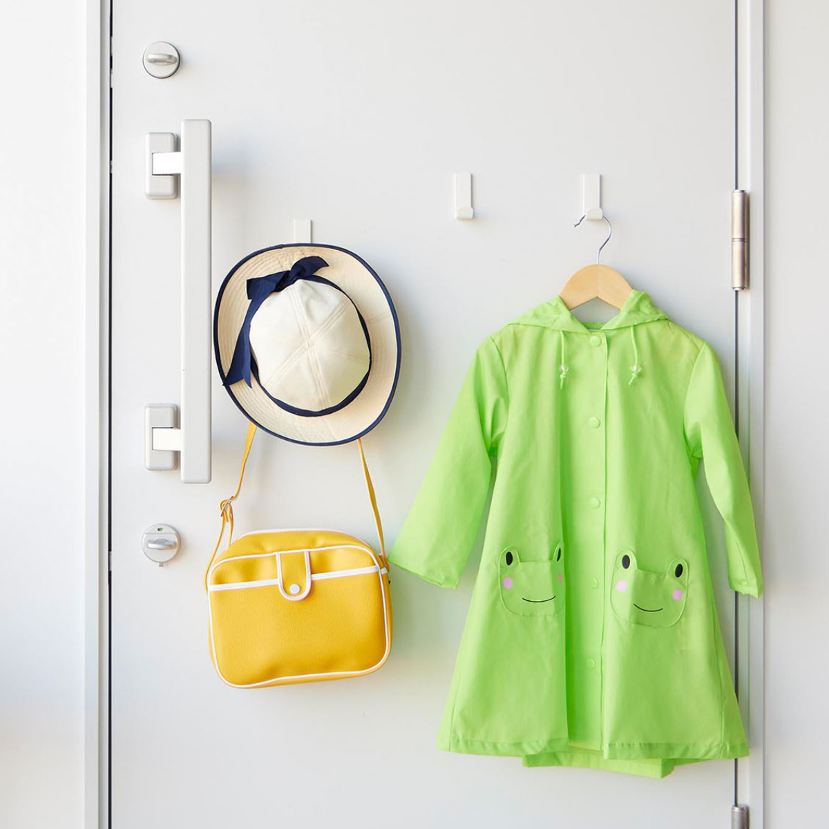 山崎実業 tower マグネットハンガーフック タワー S 3個組 ( 4903208102339 タワーシリーズ ハンガーフック マグネット 磁石 3個 ホルダー フック 強力マグネット バッグ 収納 帽子 傘 カバン ) 【ホワイト】 ホワイト