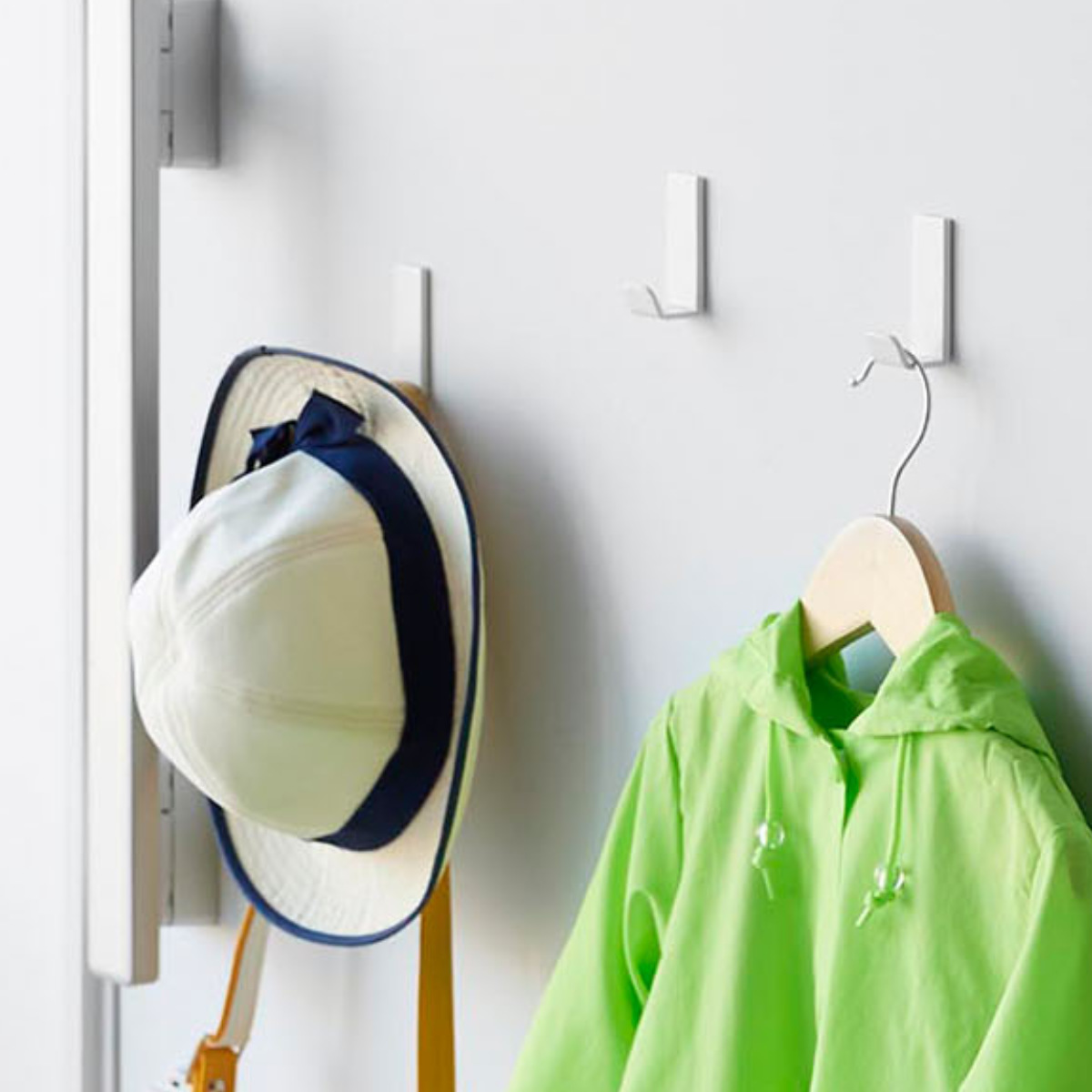 山崎実業 tower マグネットハンガーフック タワー S 3個組 ( 4903208102339 タワーシリーズ ハンガーフック マグネット 磁石 3個 ホルダー フック 強力マグネット バッグ 収納 帽子 傘 カバン ) 【ホワイト】 ホワイト