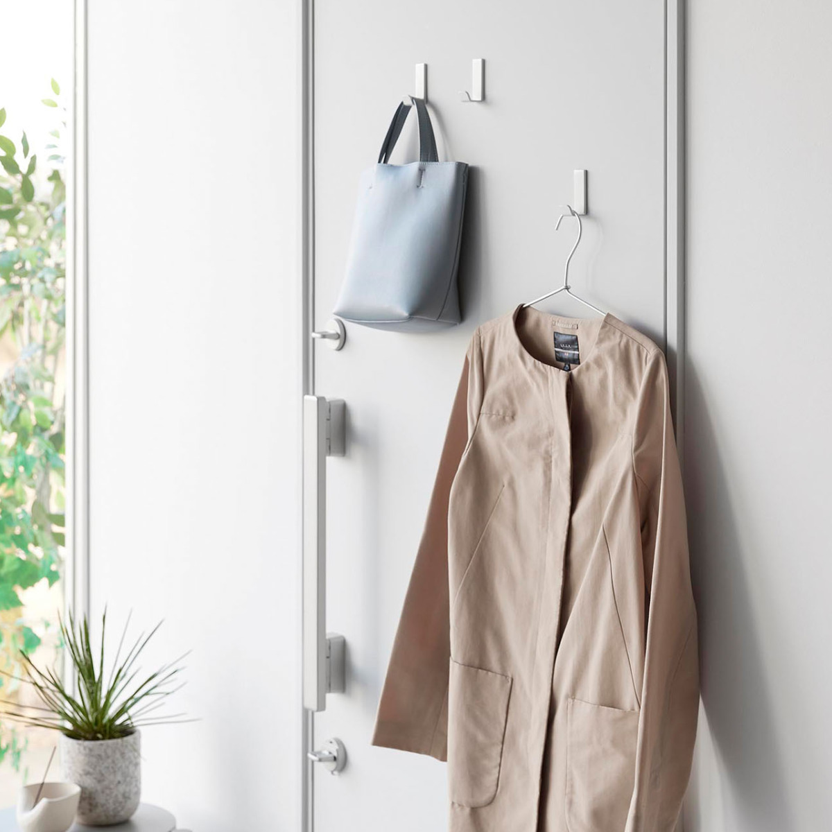 山崎実業 tower マグネットハンガーフック タワー S 3個組 ( 4903208102339 タワーシリーズ ハンガーフック マグネット 磁石 3個 ホルダー フック 強力マグネット バッグ 収納 帽子 傘 カバン ) 【ホワイト】 ホワイト