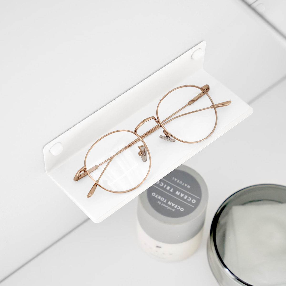 山崎実業 tower 壁付けメガネラック タワー ( 4903208104463 タワーシリーズ めがねラック メガネ 眼鏡 ラック 眼鏡ラック 壁付け メガネラック 石こうボードピン 浮かせる収納 浮かせて収納 壁面 壁面収納 小物 メガネ置き ) 【ブラック】 ブラック