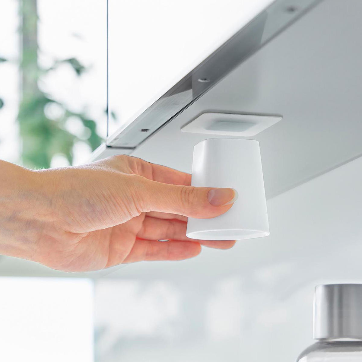 山崎実業 tower フィルムシート洗面戸棚下マグネットマウスウォッシュタンブラー タワー ( 4903208104012 タワーシリーズ マウスウォッシュタンブラー フィルムシート 洗面戸棚下 マグネット マウスウォッシュ タンブラー ) 【ブラック】 ブラック