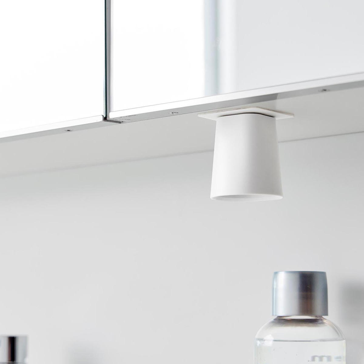 山崎実業 tower フィルムシート洗面戸棚下マグネットマウスウォッシュタンブラー タワー ( 4903208104012 タワーシリーズ マウスウォッシュタンブラー フィルムシート 洗面戸棚下 マグネット マウスウォッシュ タンブラー ) 【ブラック】 ブラック