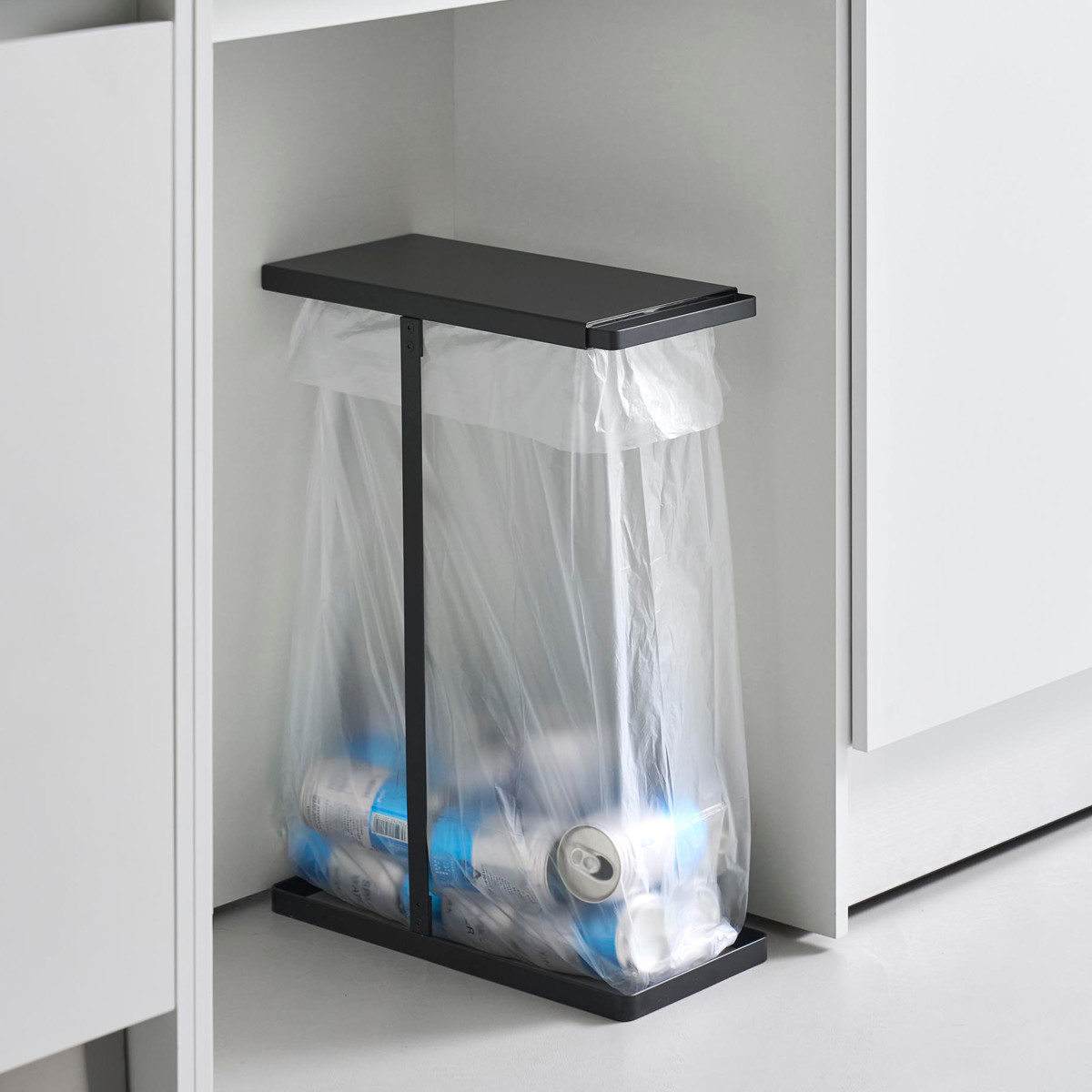 山崎実業 tower 引き出す分別ゴミ袋ホルダー タワー スリム 45L ( 4903208102643 タワーシリーズ 分別 ゴミ袋ホルダー 45l ごみ箱 45リットル 分別ゴミ箱 ゴミ袋 ホルダー スリムサイズ レジ袋スタンド ) 【ブラック】 ブラック