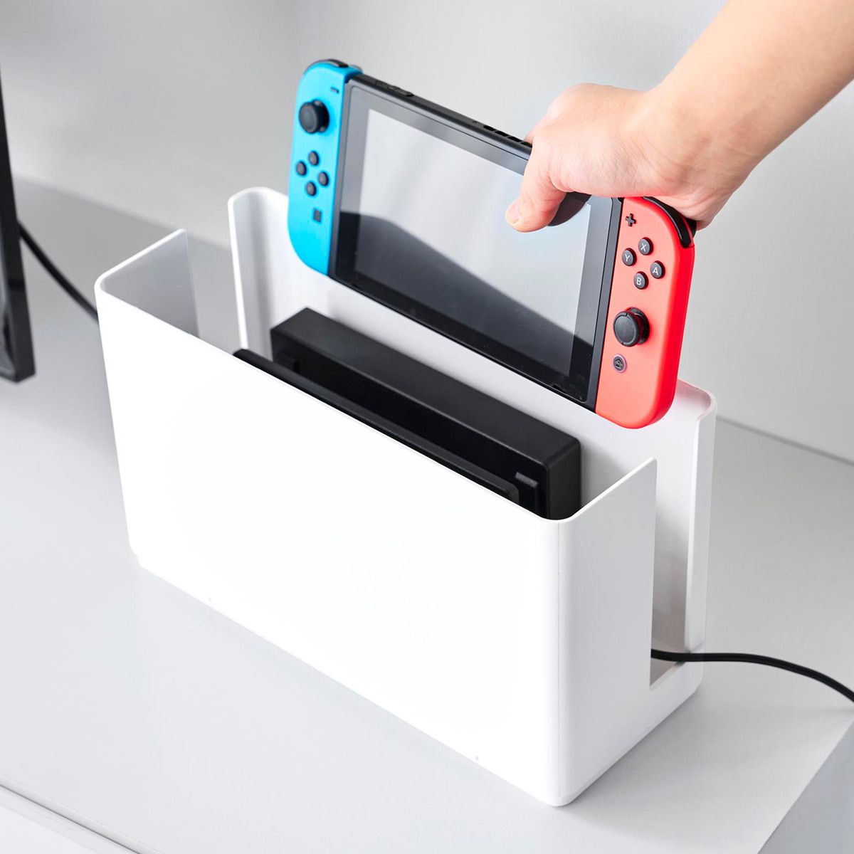 山崎実業 smart 蓋付き重ねられるゲーム機器収納ケース スマート ( 4903208103121 スマートシリーズ ゲーム機器収納ケース 蓋付き ゲーム機 コントローラー 蓋 重ねられる ゲーム機器 収納 ケース フタ付き ) 【ブラック】 ブラック